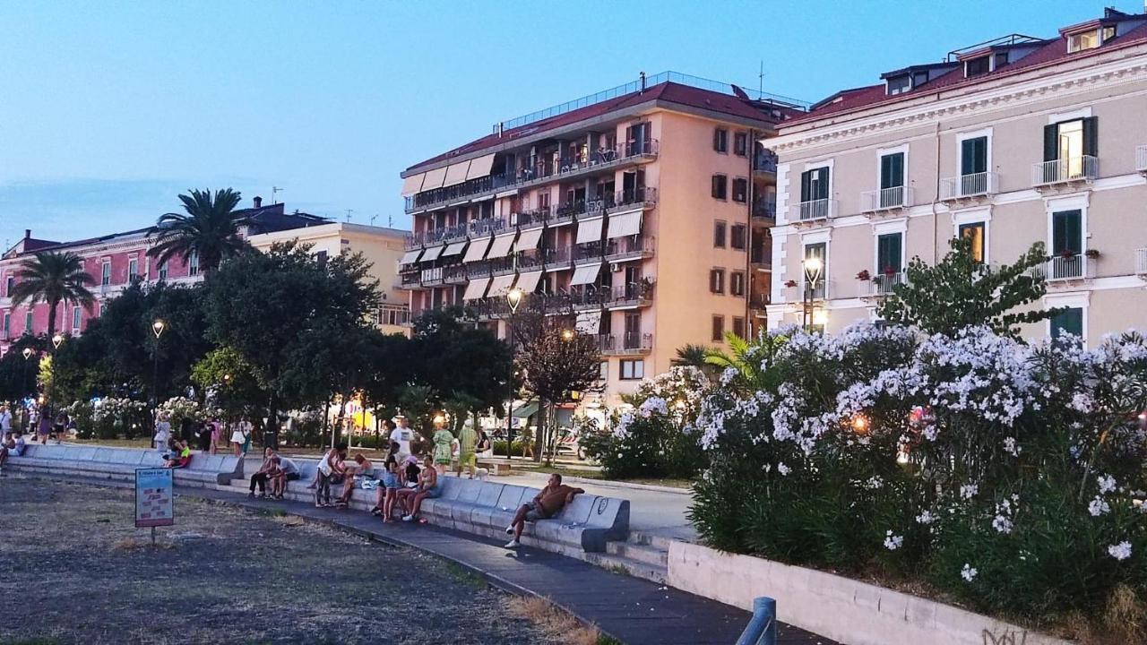 Stabiae Blu Apartment กาสเตลลัมมาเร ดิ สตาเบีย ภายนอก รูปภาพ